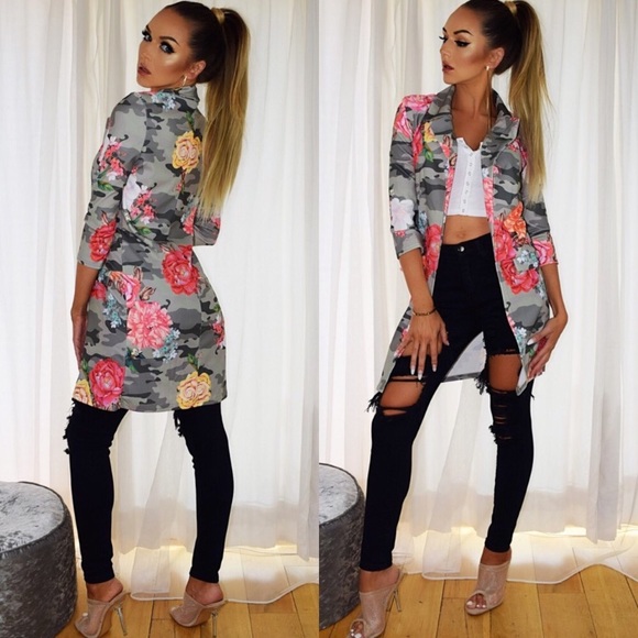 Gorgeous floral jacket. - Picture 4 of 8